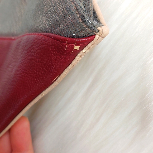 Bijou Brigette Clutch Wristlet - Picture 7 of 13